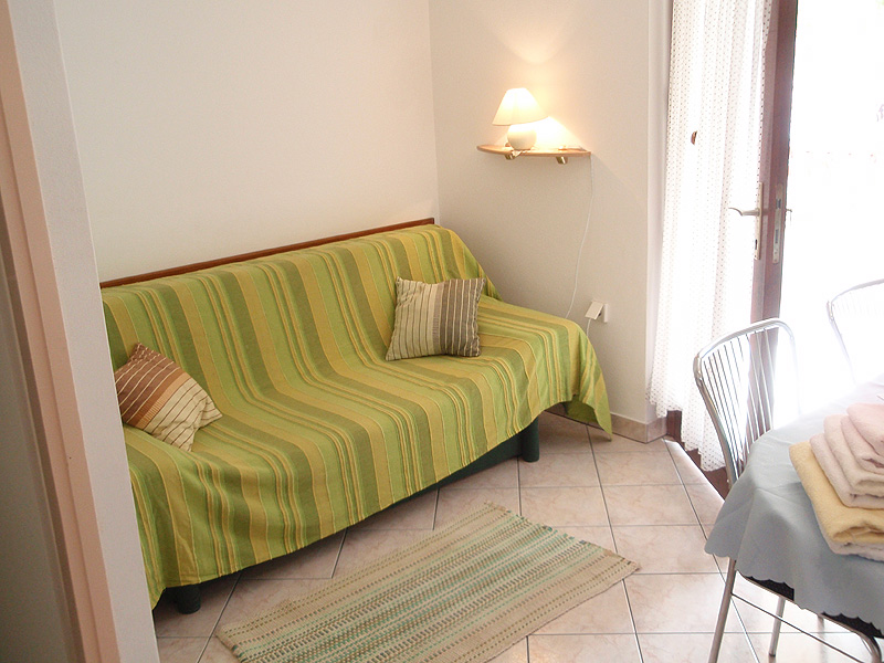 Dora Apartments Rab Apartment A2 30 + 16 m2