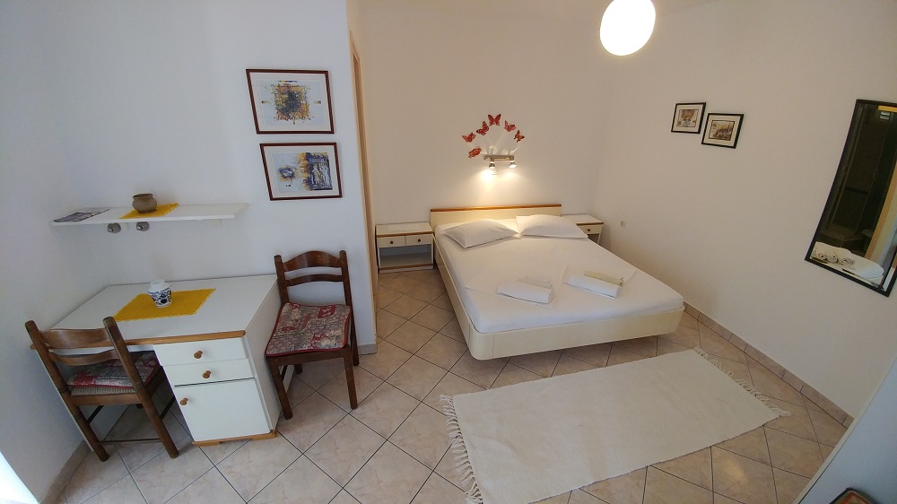 Dora Apartments Rab Apartment B2 30 + 16 m2