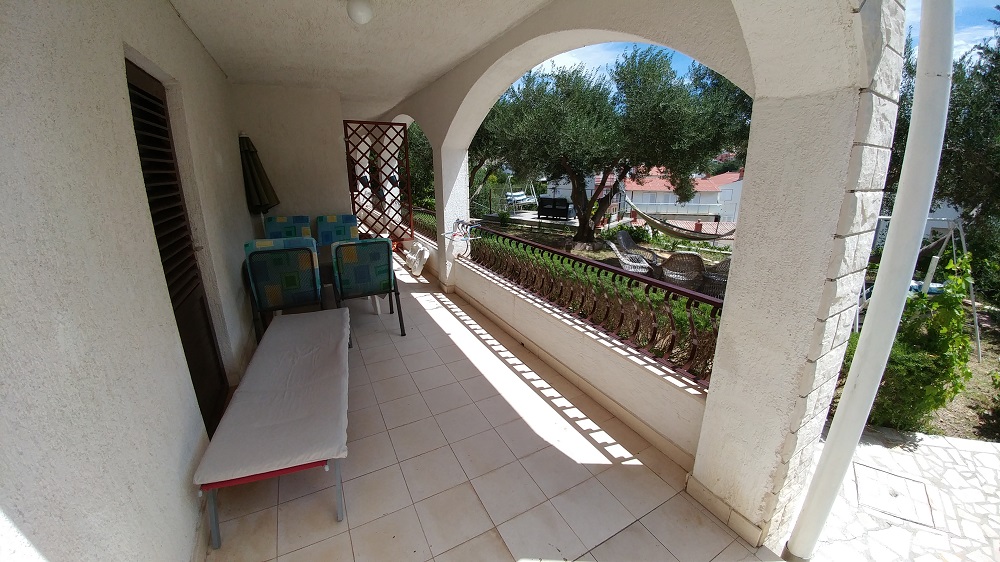 Dora Apartments Rab Apartment B2 30 + 16 m2