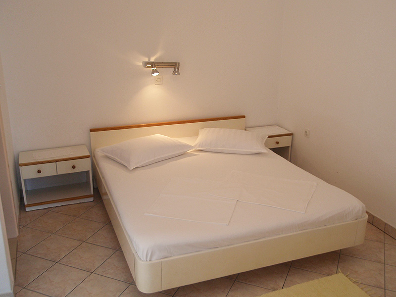 Dora Apartments Rab Apartment B2 30 + 16 m2